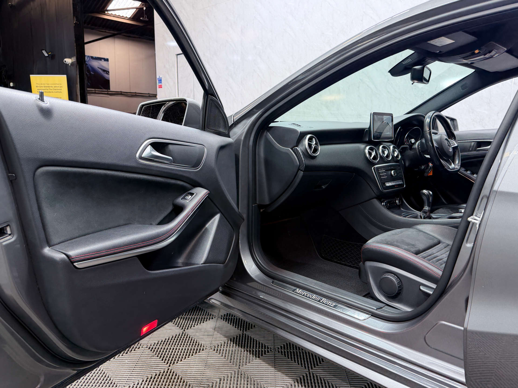 Mercedes-Benz A Class White #54