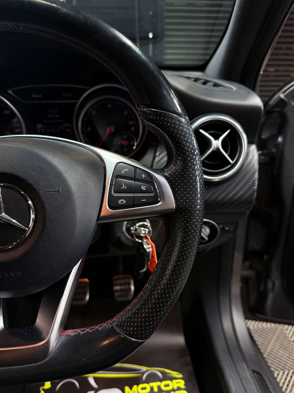 Mercedes-Benz A Class White #34