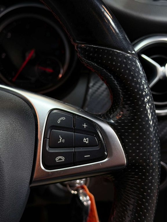 Mercedes-Benz A Class White #36