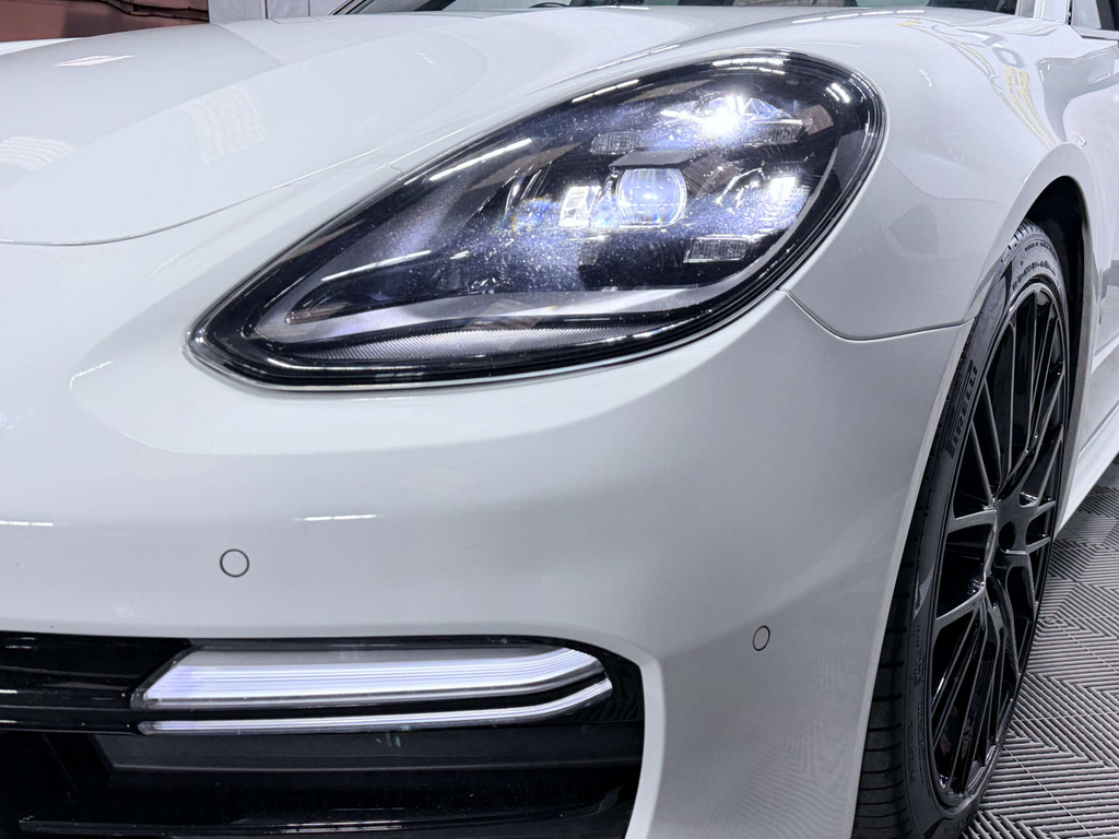 Porsche Panamera Panamera 4 E-hybrid Grey #72