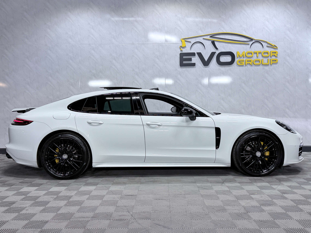 Porsche Panamera Semi-auto #4