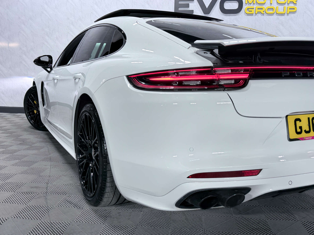 Porsche Panamera Panamera 4 E-hybrid Grey #27