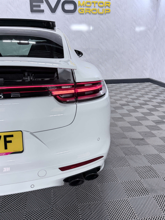 Porsche Panamera Panamera 4 E-hybrid Grey #32