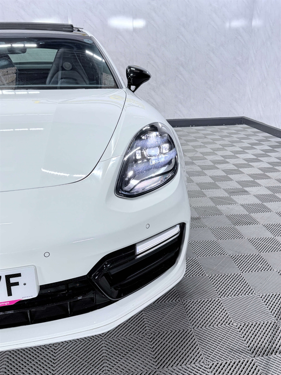 Porsche Panamera Panamera 4 E-hybrid Grey #70