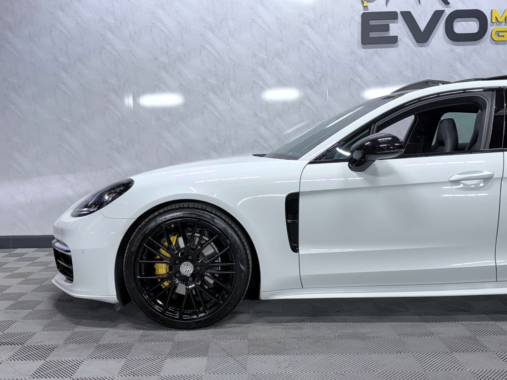 Porsche Panamera Semi-auto #6