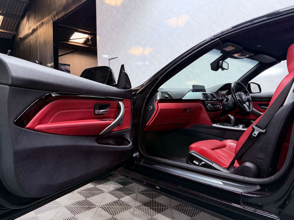 BMW 4 Series M Sport Black #52