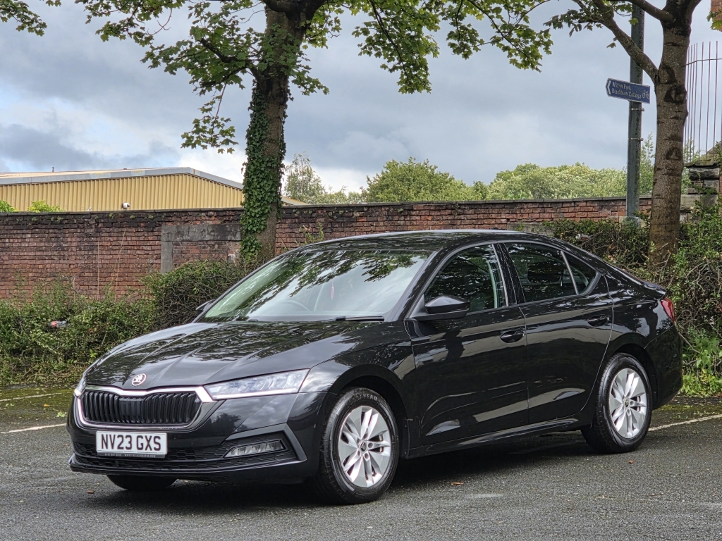 Skoda Octavia 1.0 Se Tsi NV23GXS Black #5