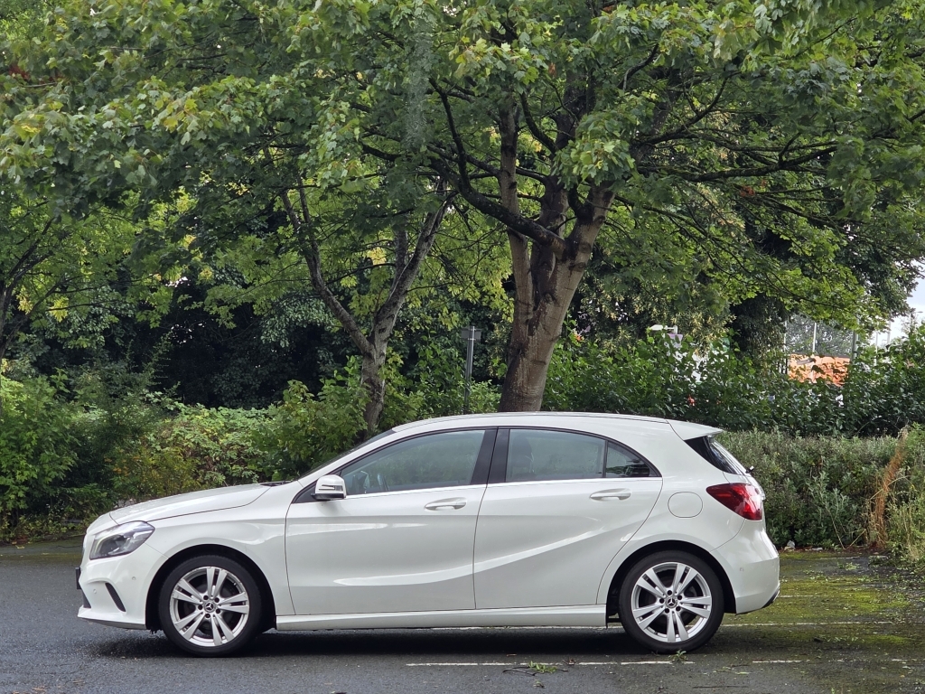 Mercedes-Benz A Class 1.5 A 180 PJ17VLE White #5