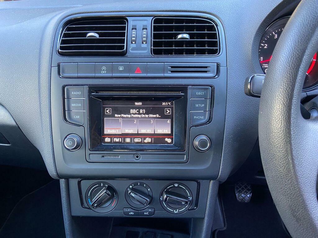 Volkswagen Polo 1.0 Bluemotion Tech S Euro 6 S S Black #4