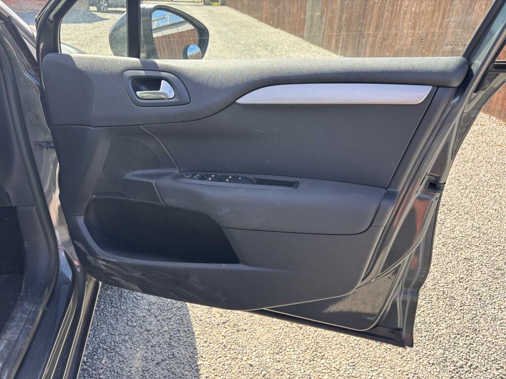 Citroen C4 E-hdi Vtr Plus Egs Silver #45