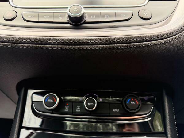 Vauxhall Grandland X 1.2 Turbo Tech Line Nav Grey #30