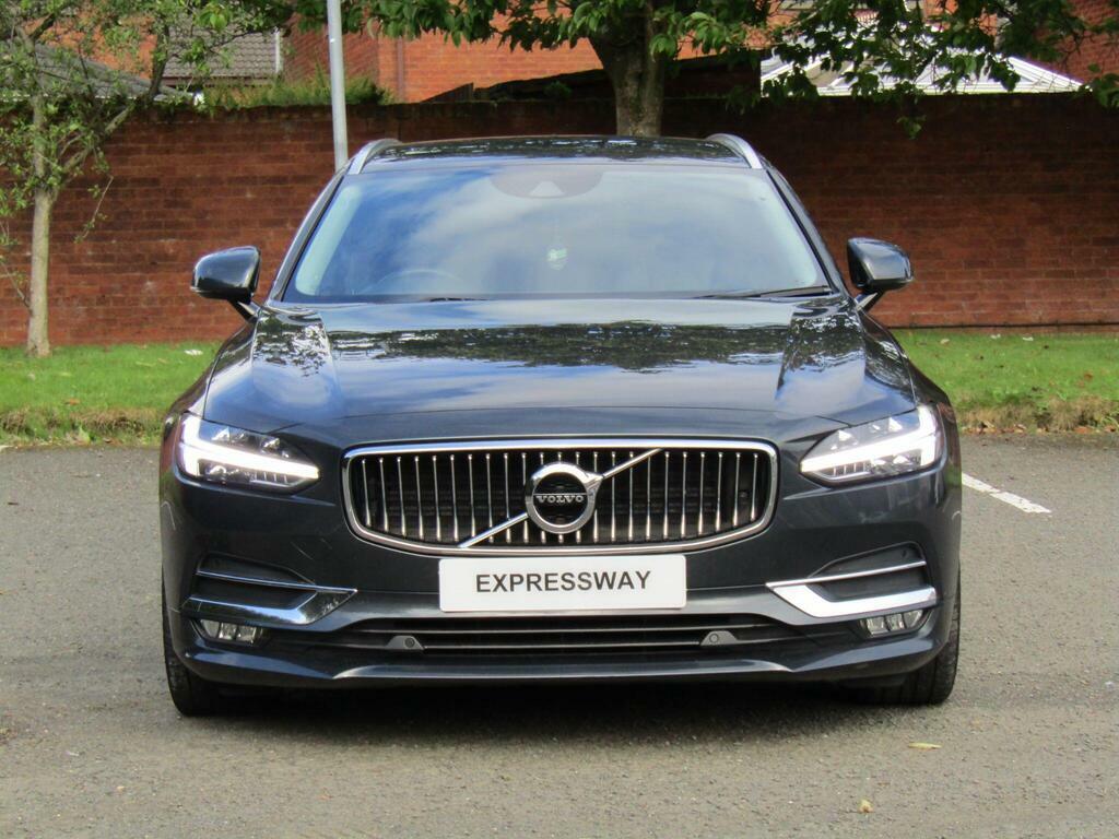 Volvo V90 D4 R-design White #11