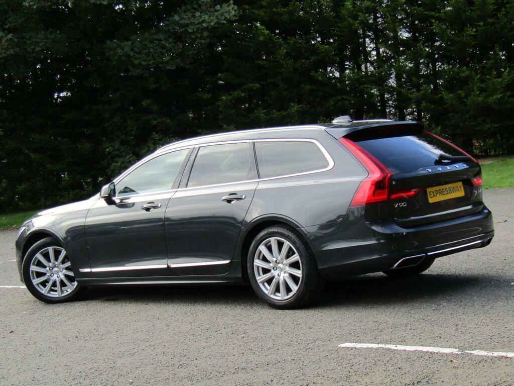 Volvo V90 D4 R-design White #9