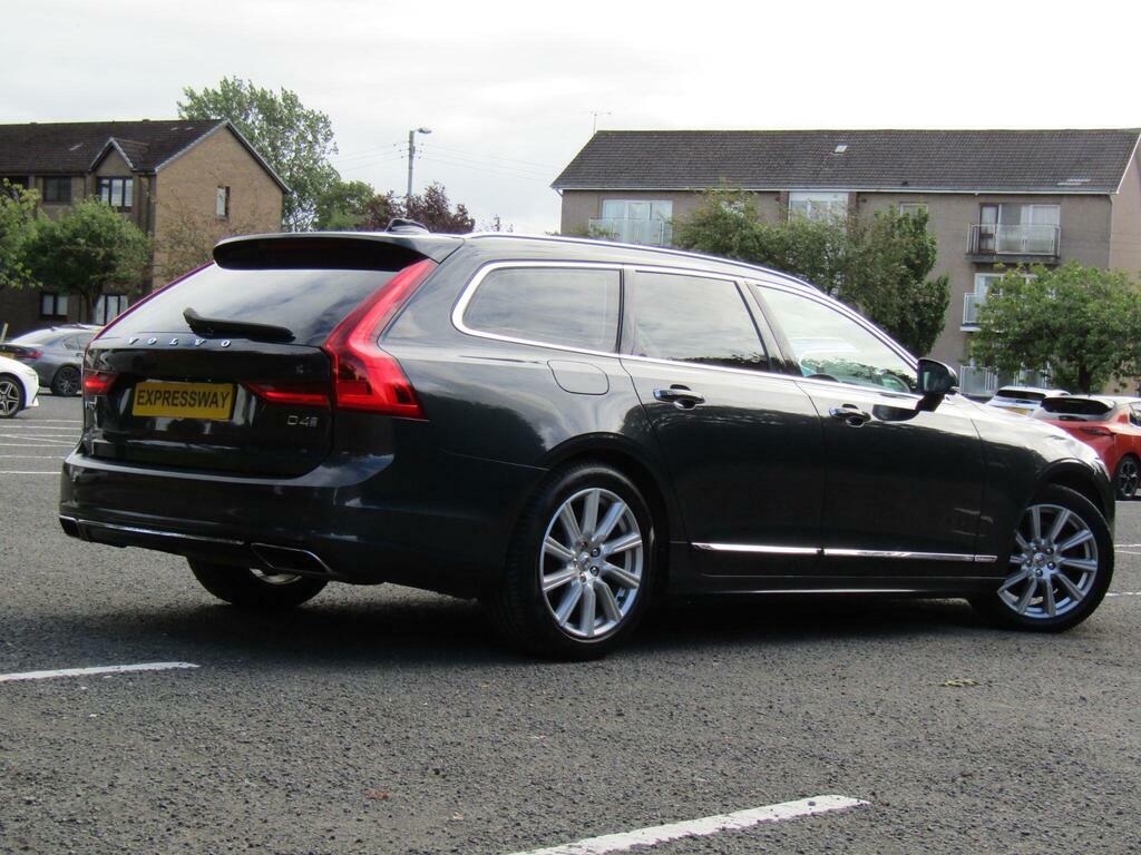 Volvo V90 D4 R-design White #18