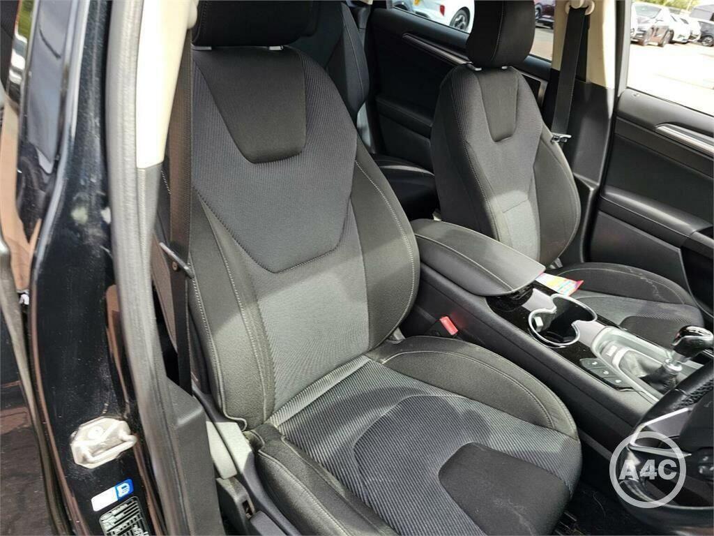 Ford Mondeo 2.0 Tdci Titanium Euro 6 Ss Black #5