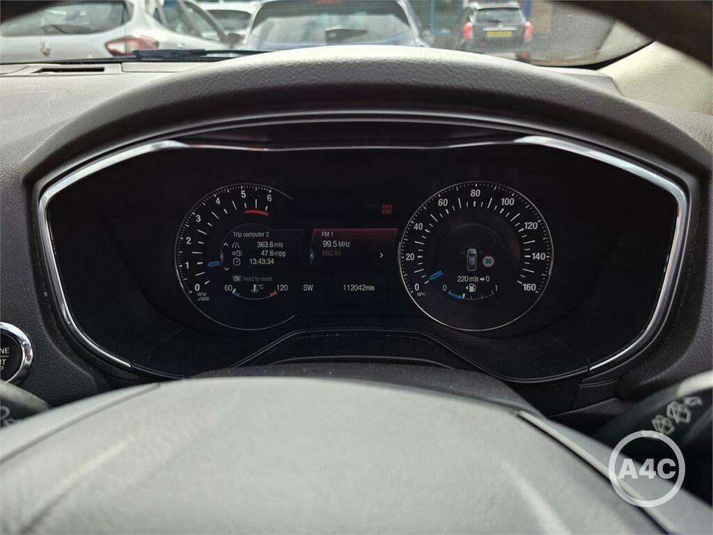 Ford Mondeo 2L Null Black #7