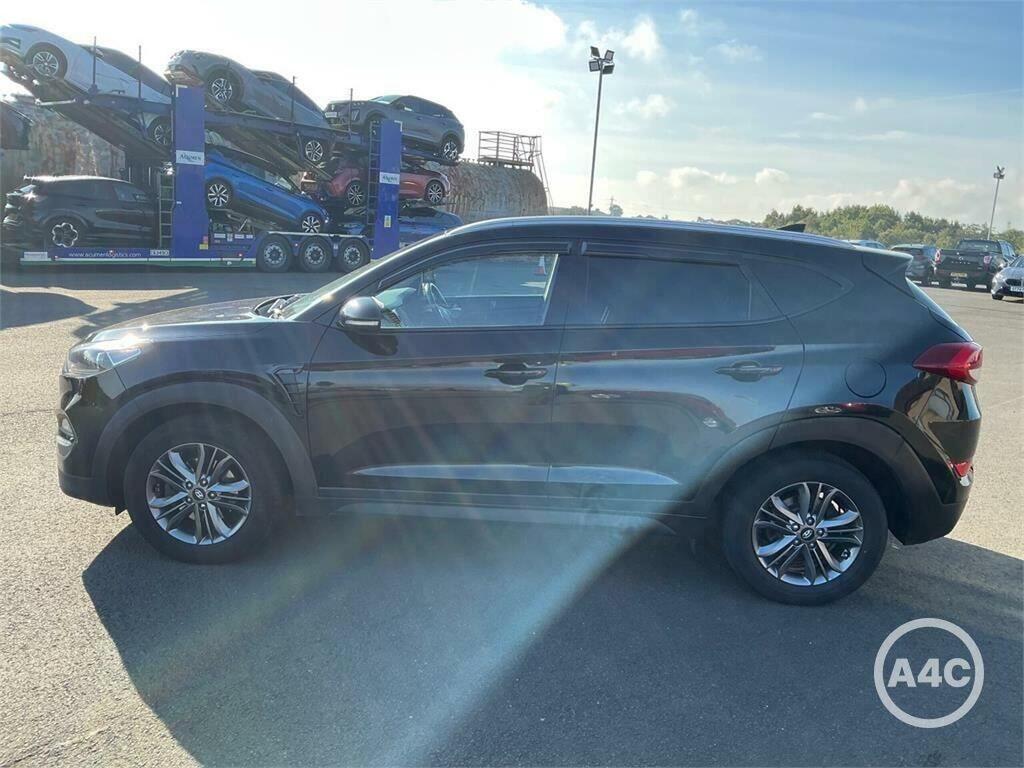 Hyundai Tucson 1.7 Crdi Blue Drive Se Nav Dct Euro 6 Ss Black #4