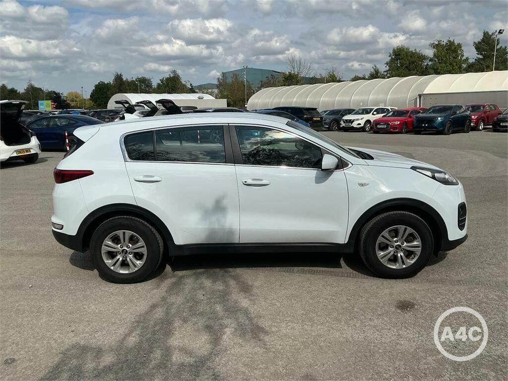 Kia Sportage 1.6 Gdi 1 Euro 6 White #6