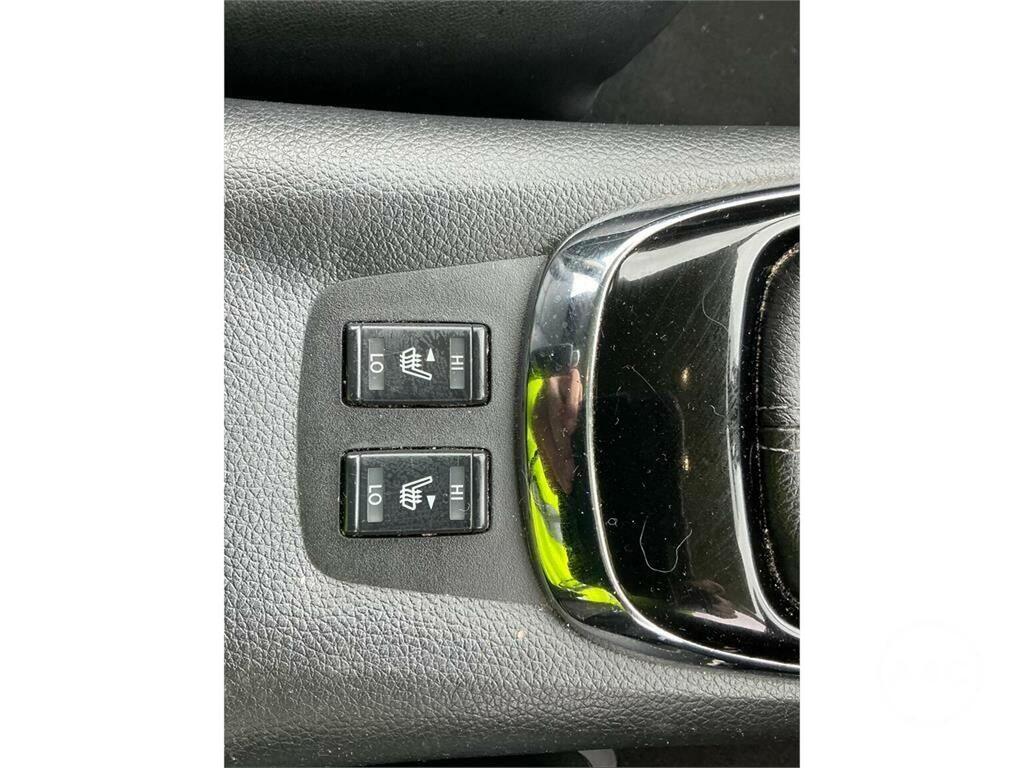 Nissan Pulsar Hatchback Black #10