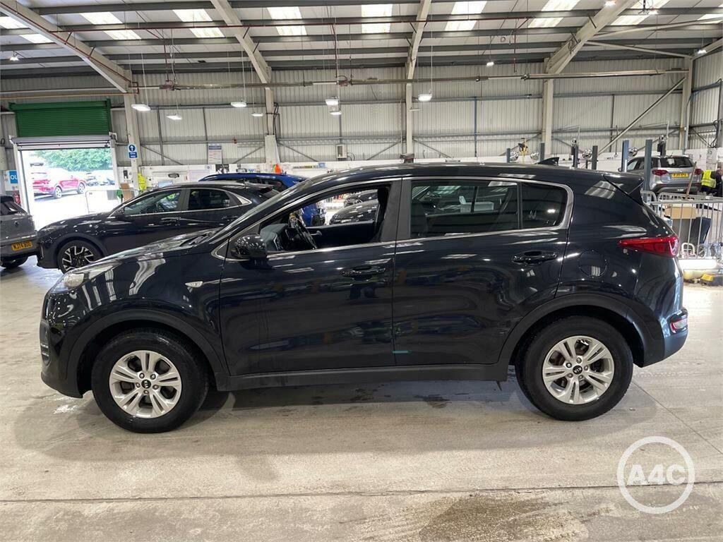 Kia Sportage 1.7 Crdi 1 Euro 6 Ss Black #4