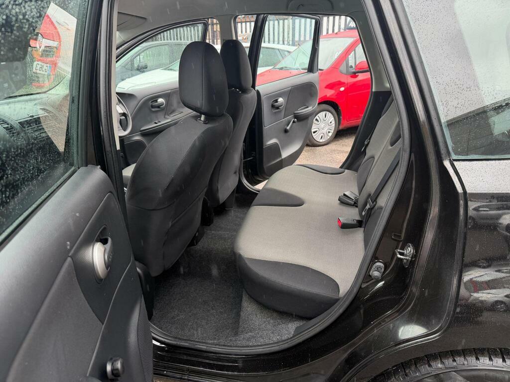 Nissan Note 1.6 Tekna Finance Red #16