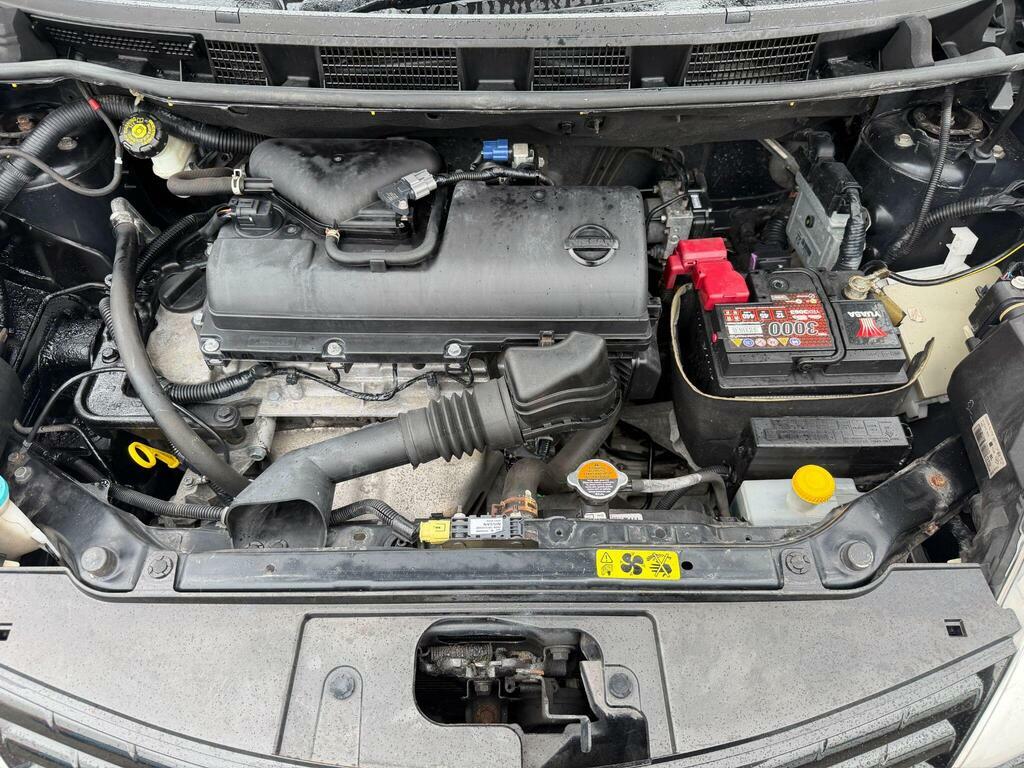 Nissan Note 1.6 Tekna Finance Red #11