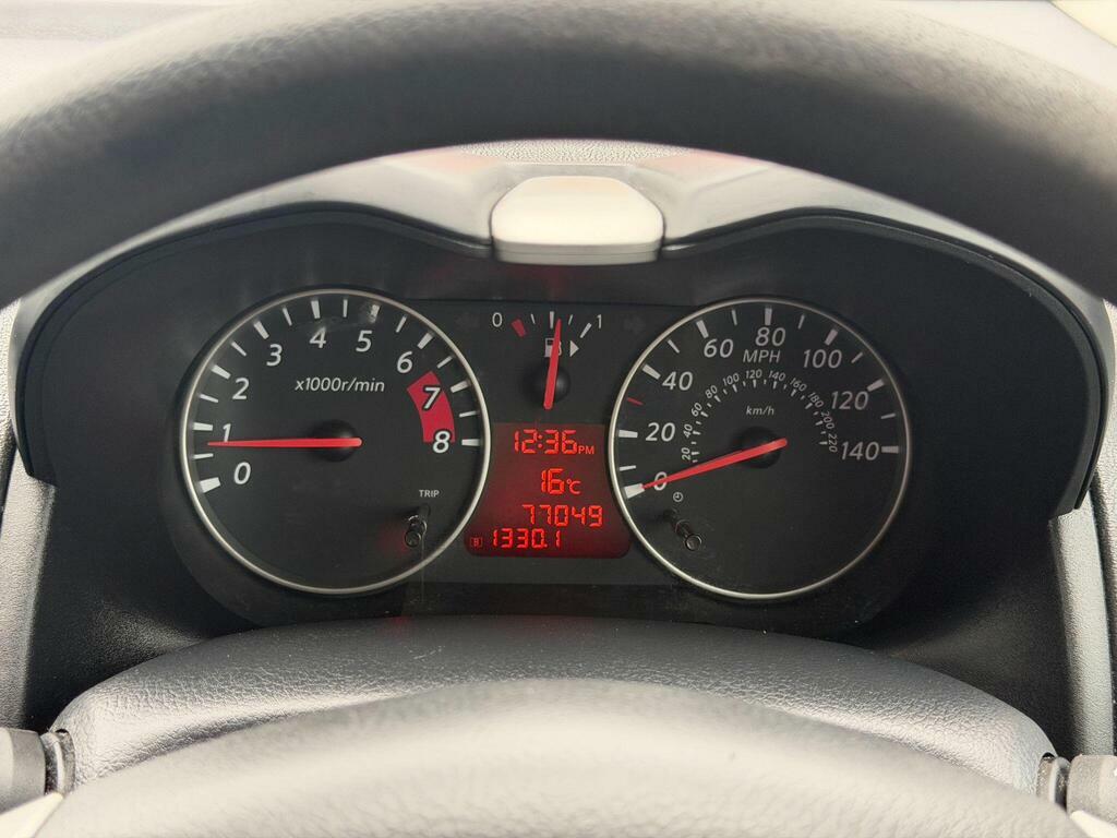 Nissan Note 1.6 Tekna Finance Red #19