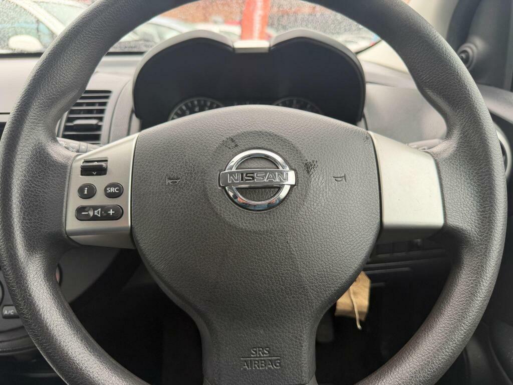 Nissan Note 1.6 Tekna Finance Red #21