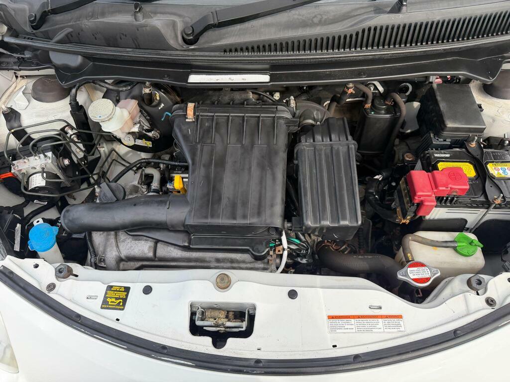 Suzuki Alto Sz White #13