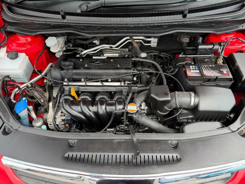 Hyundai I20 1.2 Classic 77 Bhp Red #13