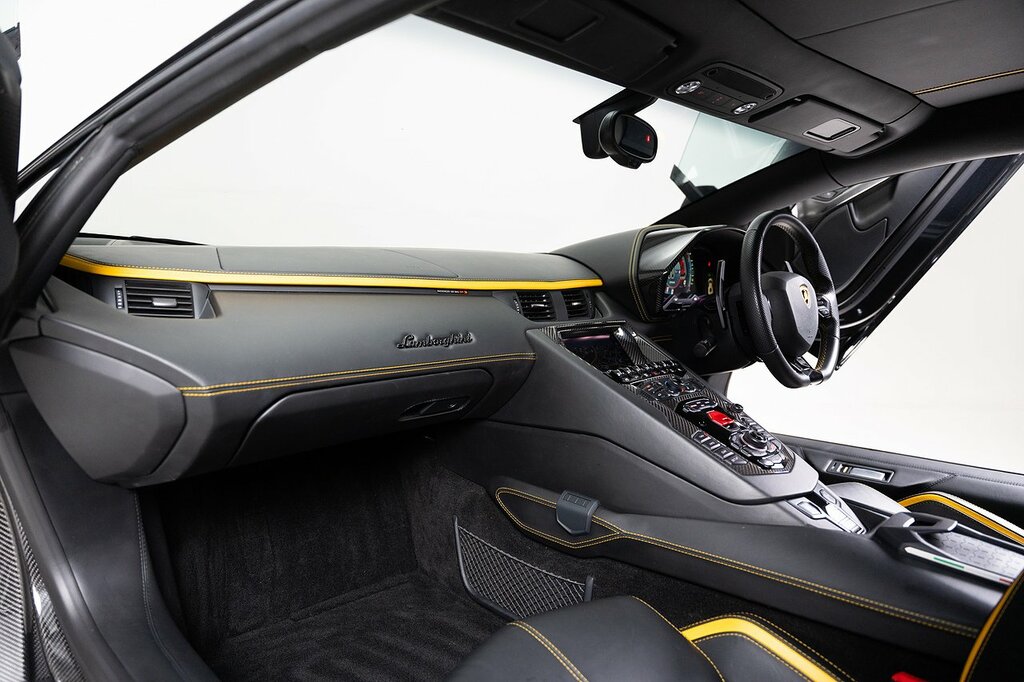 Lamborghini Aventador V12 Lp 740-4 S Black #4