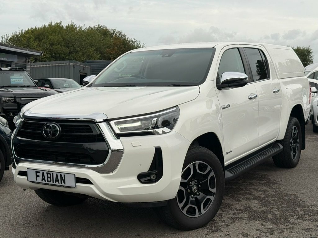 Toyota HILUX 2.4L Invincible White #2