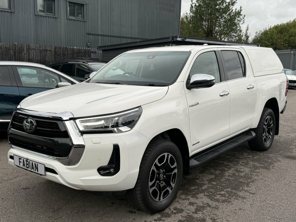 Toyota HILUX 2.4L Invincible White #6