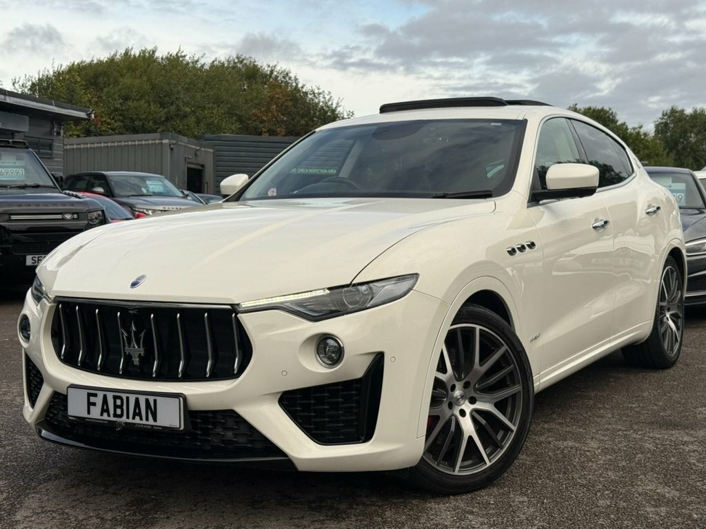 Maserati Levante 3L Gransport Nerissimo White #2