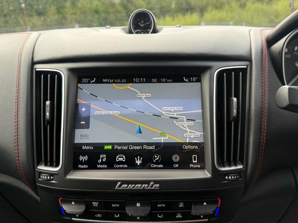 Maserati Levante Black #12