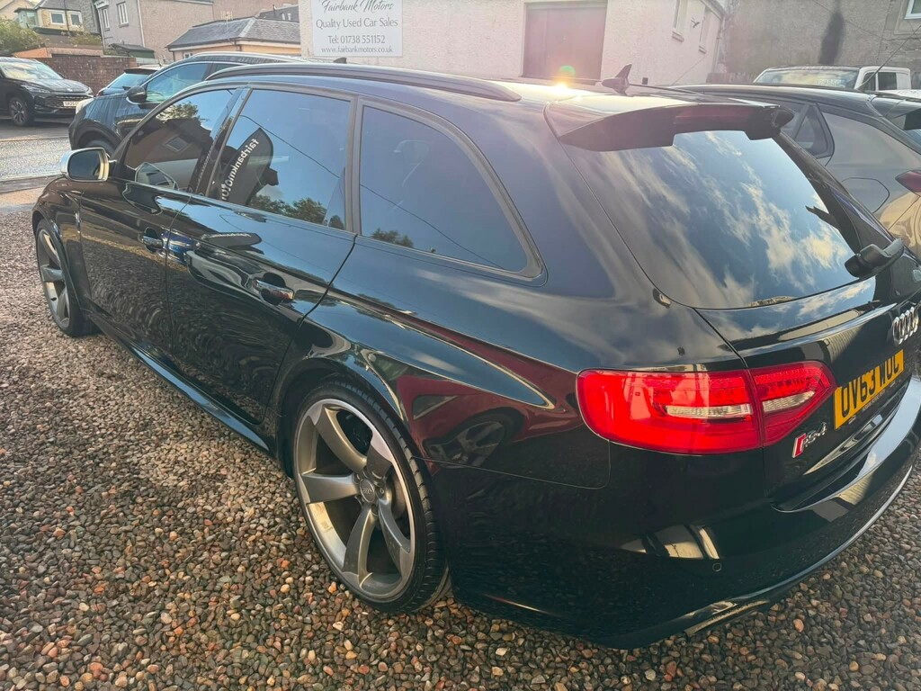 Audi RS4 Avant Estate Black #7