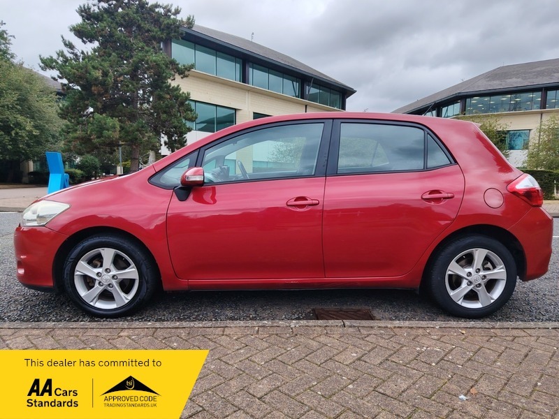 Toyota Auris 1.33 Dual Vvt-i Tr Red #4