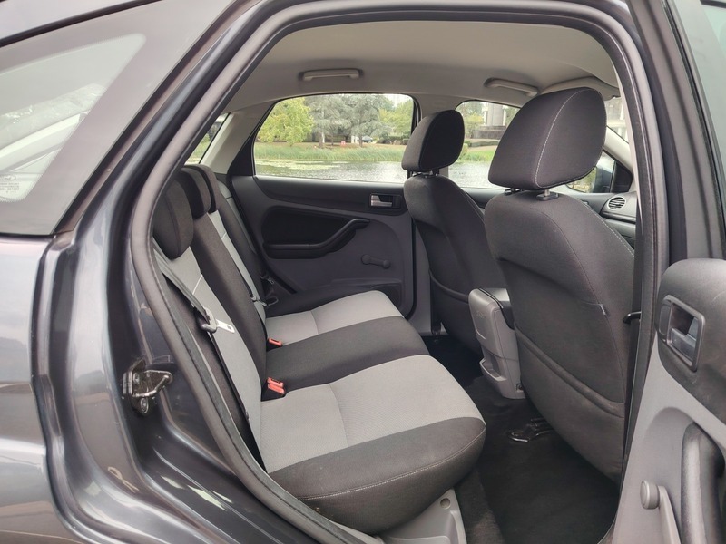 Ford Focus Estate Black #25