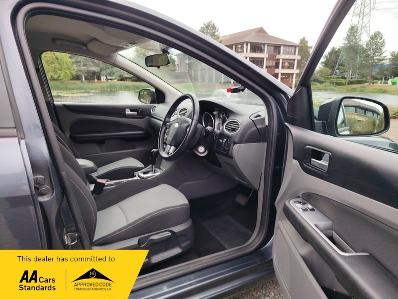 Ford Focus Estate Black #21