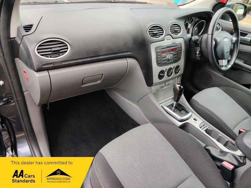 Ford Focus Estate Black #29