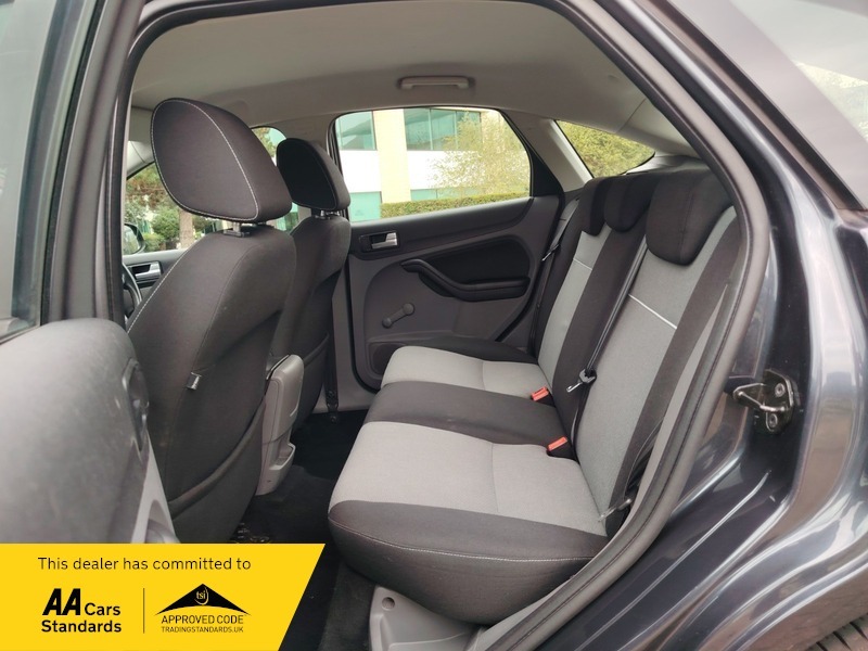 Ford Focus Estate Black #32