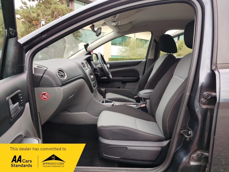 Ford Focus Estate Black #30