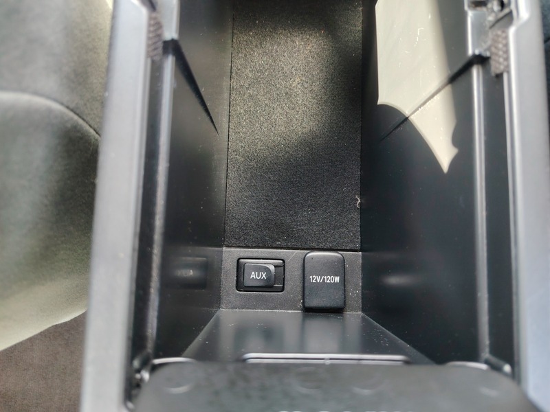 Toyota Prius Hatchback Black #28