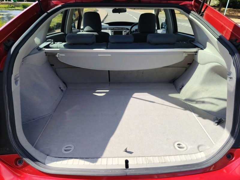 Toyota Prius 1.8 Vvt-h T Spirit Red #2