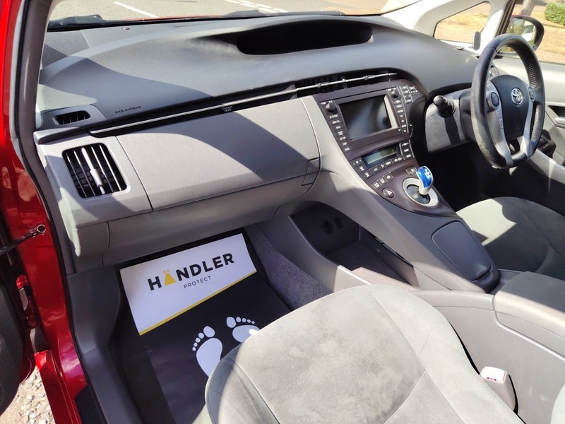 Toyota Prius Hatchback Black #31
