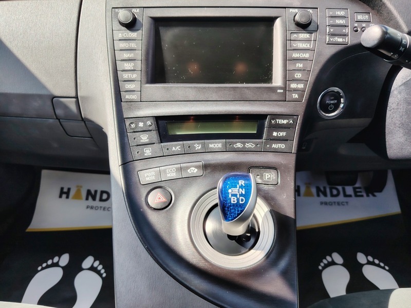 Toyota Prius Hatchback Black #27