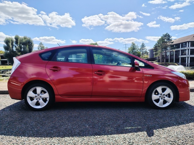 Toyota Prius 1.8 Vvt-h T Spirit Red #5