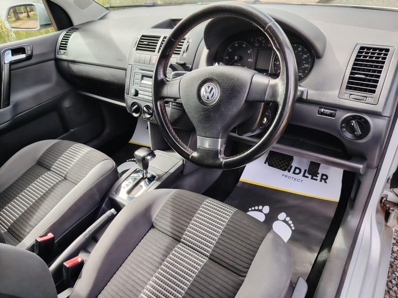 Volkswagen Polo Match Silver #22