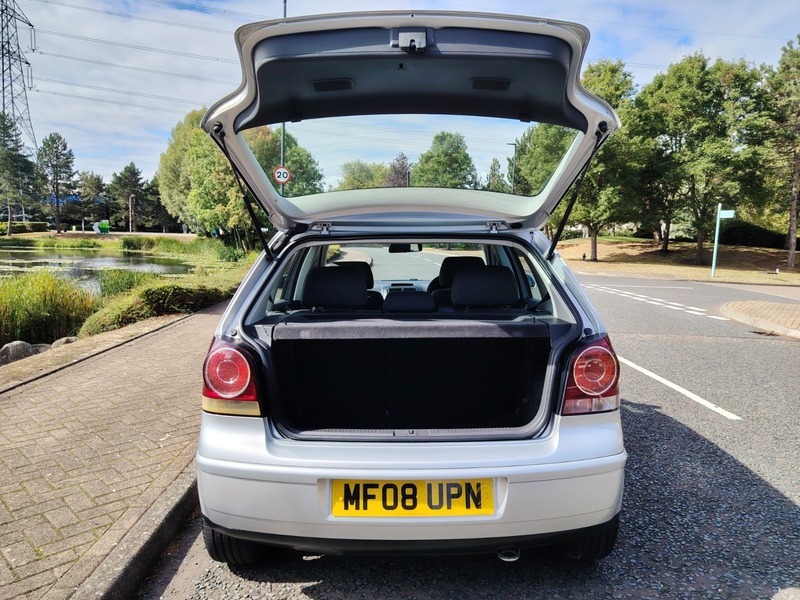 Volkswagen Polo Match Silver #7