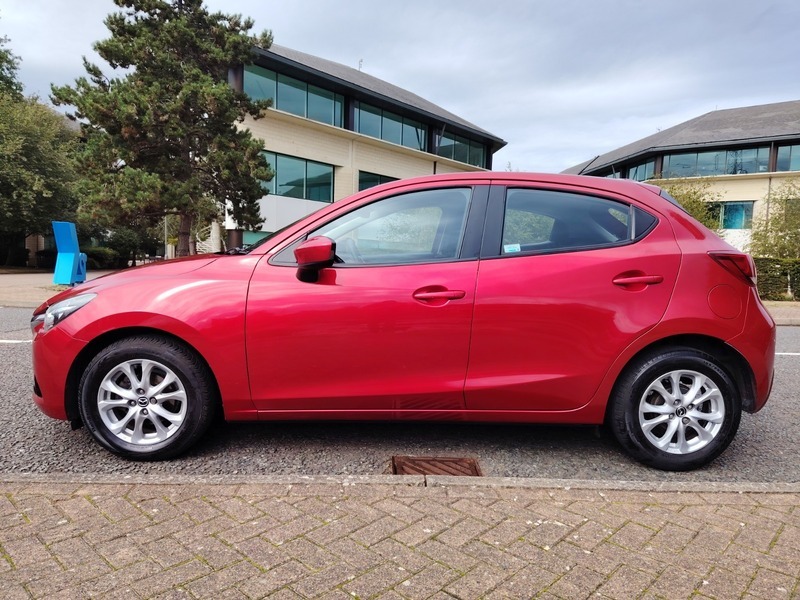 Mazda 2 1.5 Skyactiv-g Se-l Hatchback Red #4